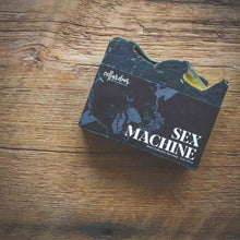 Laden Sie das Bild in den Galerie-Viewer, SEX MASCHINE Männer Seife