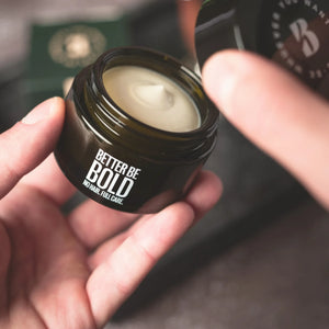 mattierende Glatzencreme kaufen

Pflege für Glatze gegen Glanz

Kopfhautpflege nach Rasur

Glatzenpflege Naturkosmetik

vegane Glatzencreme ohne Mikroplastik

Rasurpflege Glatze Männer

Creme für empfindliche Kopfhaut

Glatze richtig pflegen

Glatzencreme mit natürlichen Inhaltsstoffen

Glatze mattieren ohne zu fetten