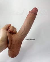 Laden Sie das Bild in den Galerie-Viewer, INFLATABLE PeeCock - Packer